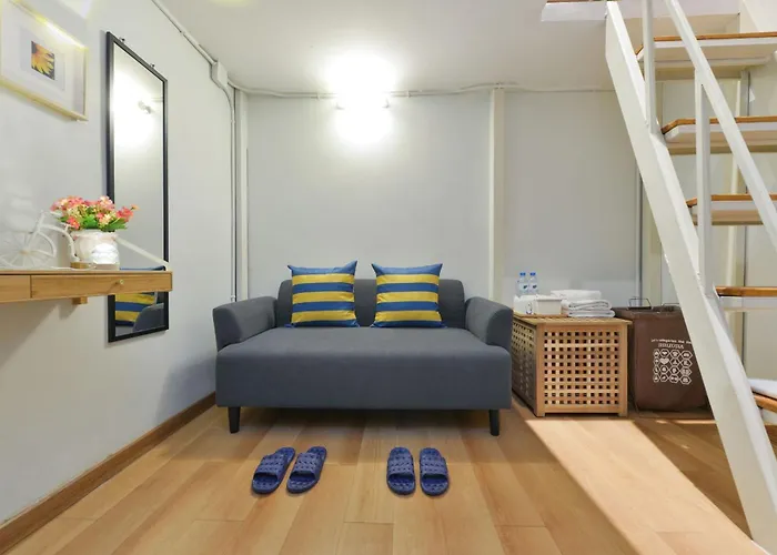 Bedever Boutique Bangkok Hotel - Bts Phra Khanong